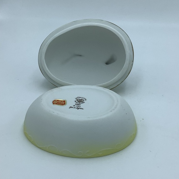Vintage 1983 Lefton Hand Painted Bisque Porcelain Egg Trinket Box - Picture 7 of 8